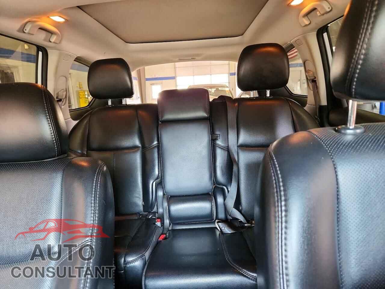 NISSAN PATHFINDER 2020 - 5N1DR2DM1LC592202