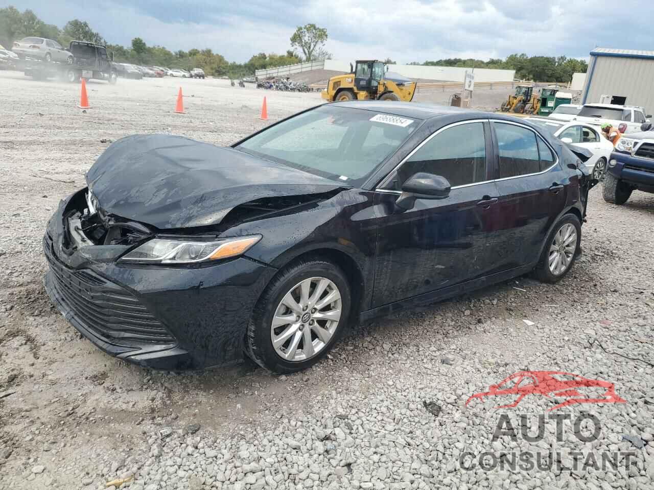 TOYOTA CAMRY 2018 - 4T1B11HK0JU547227