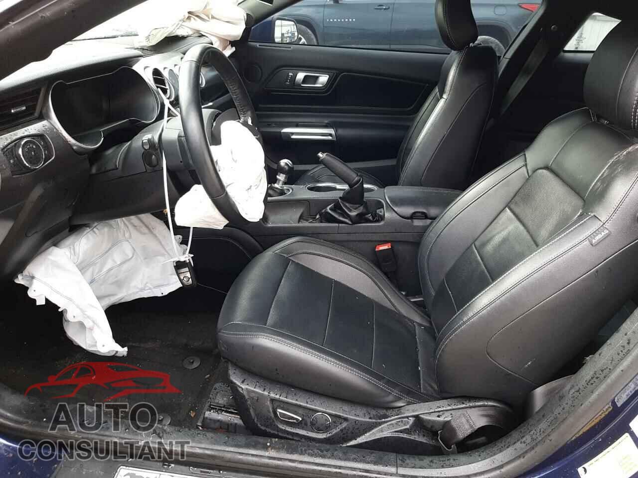 FORD MUSTANG 2018 - 1FA6P8TH0J5100308
