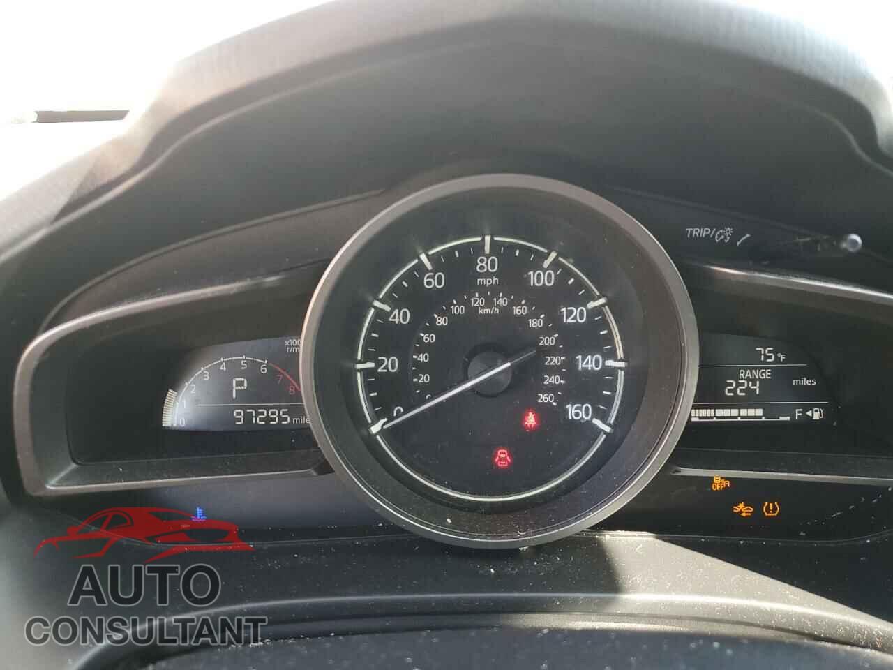 MAZDA 3 2018 - 3MZBN1V37JM216846