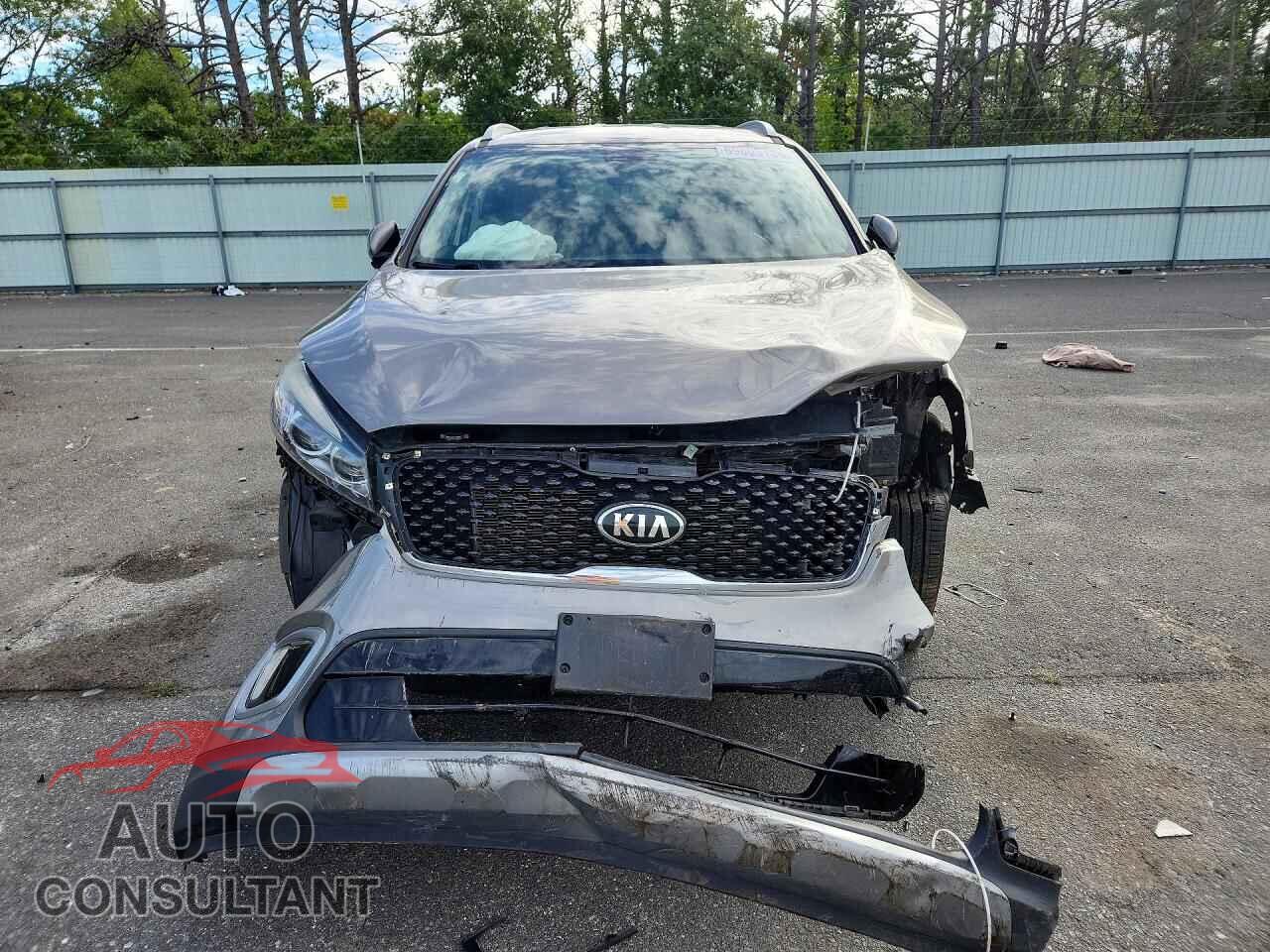 KIA SORENTO 2016 - 5XYPHDA56GG100522