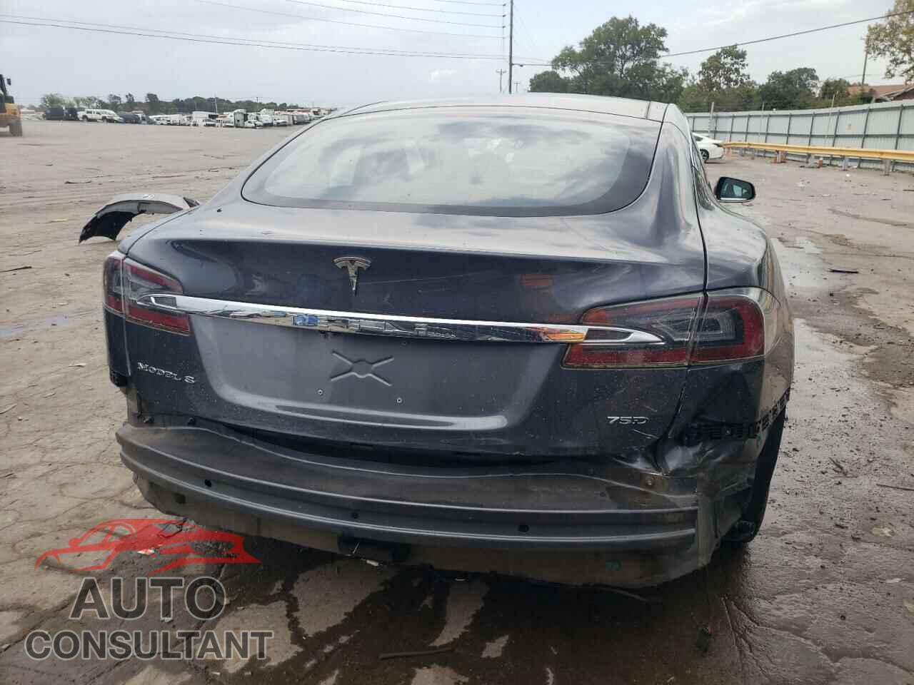 TESLA MODEL S 2018 - 5YJSA1E28JF267847
