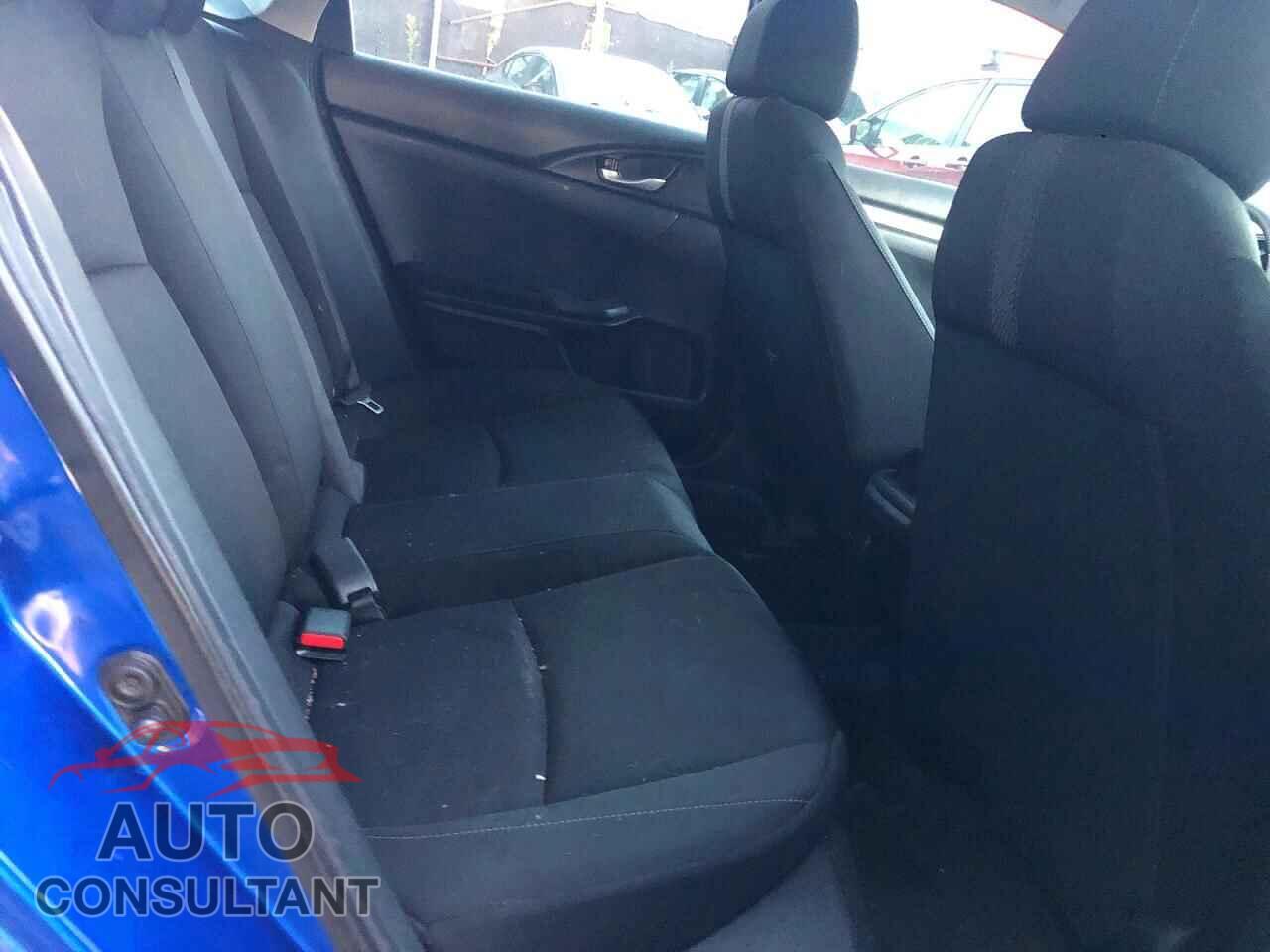 HONDA CIVIC 2018 - 19XFC2F54JE205555