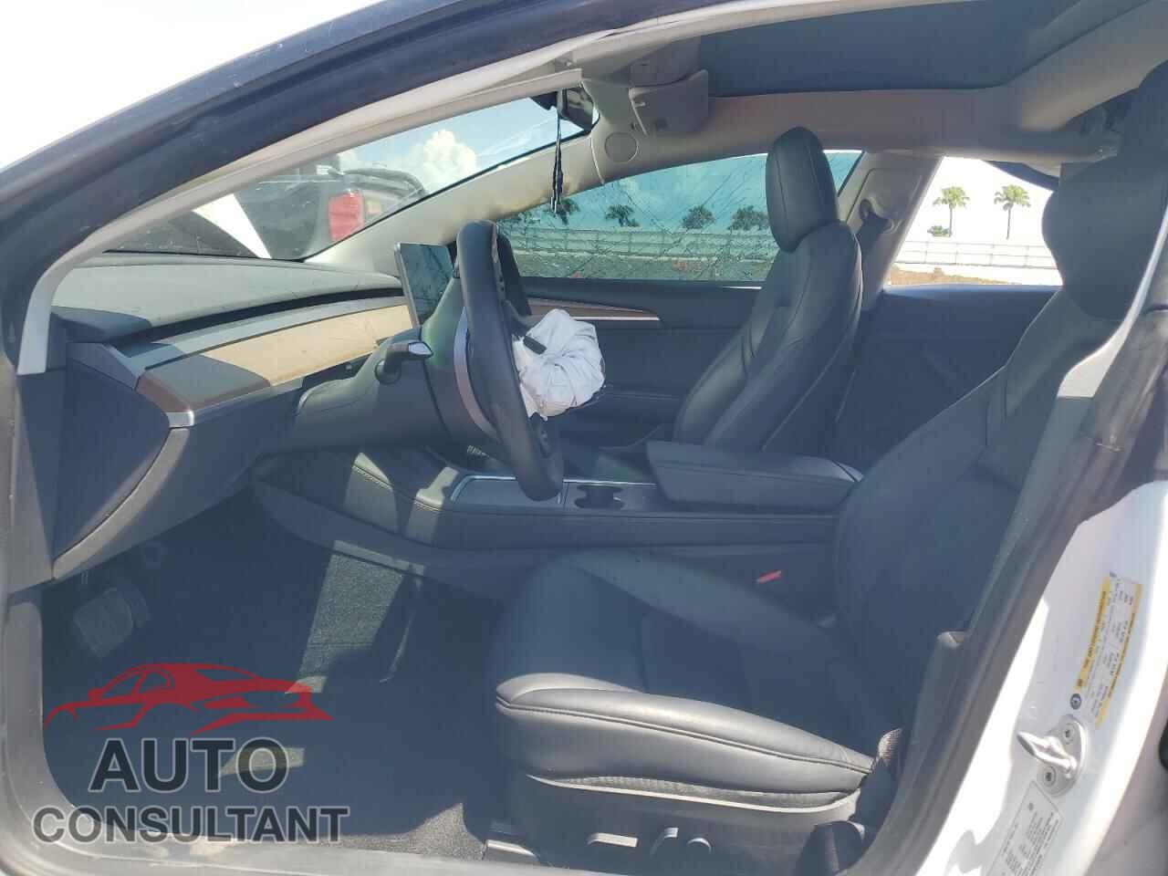 TESLA MODEL 3 2022 - 5YJ3E1EB5NF263205