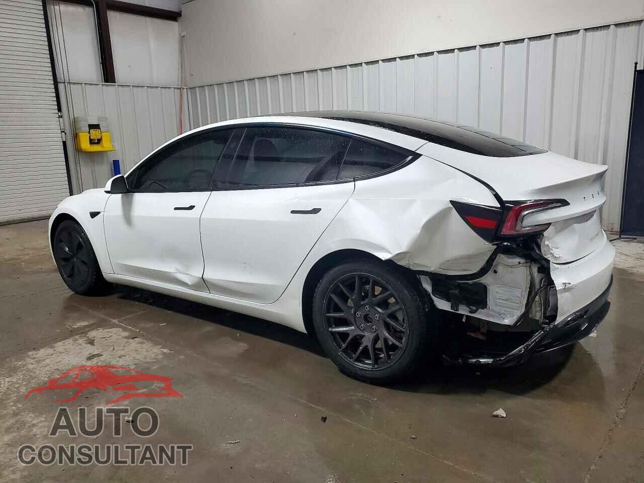 TESLA MODEL 3 2024 - 5YJ3E1EB6RF743551