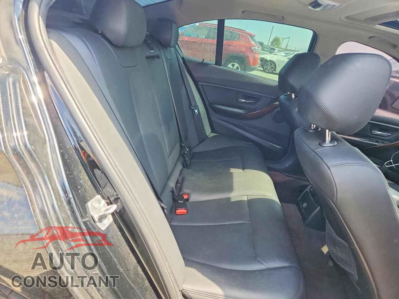 BMW 3 SERIES 2015 - WBA3D3C55FK157737