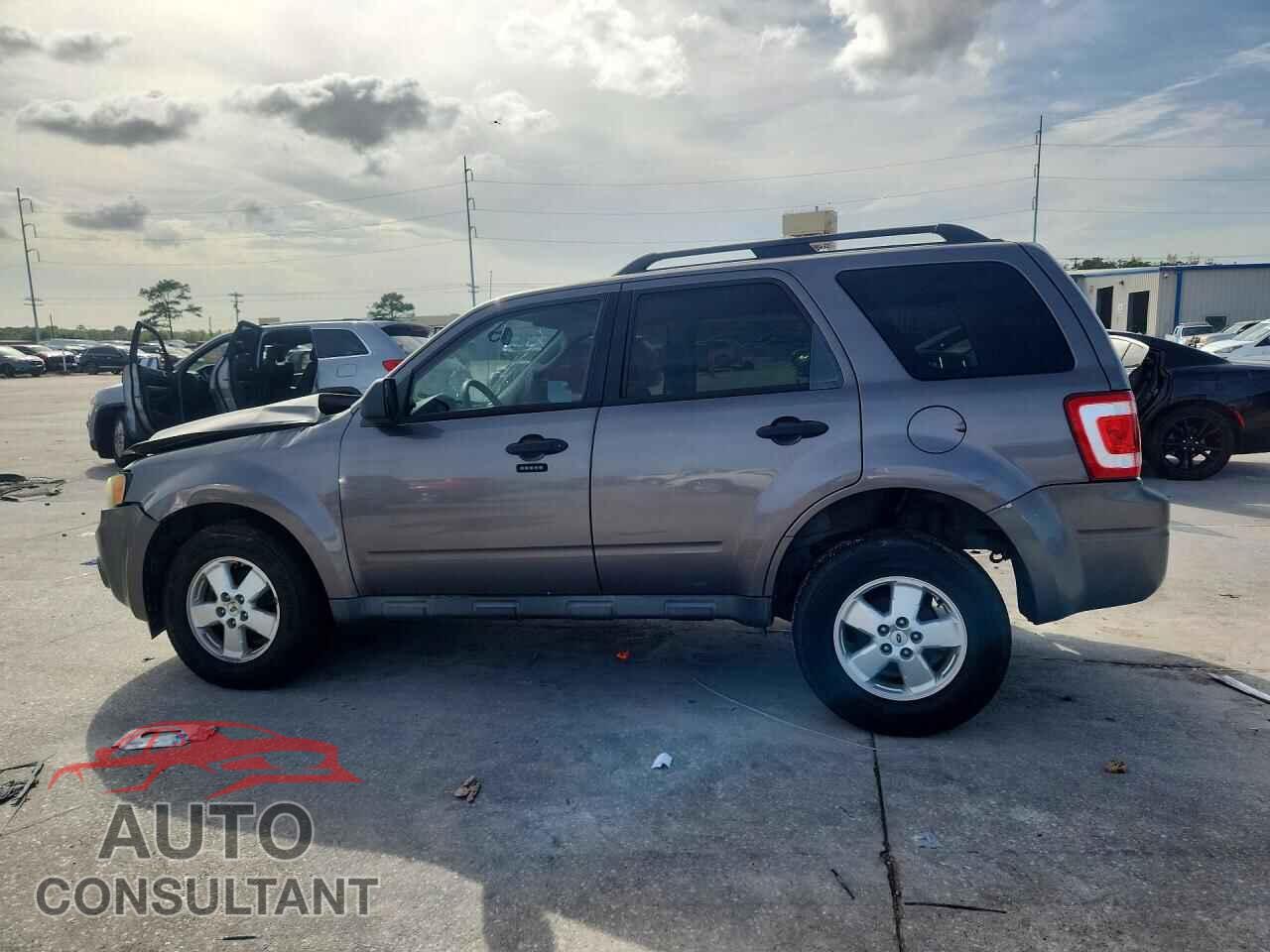 FORD ESCAPE 2010 - 1FMCU0DG2AKC42685