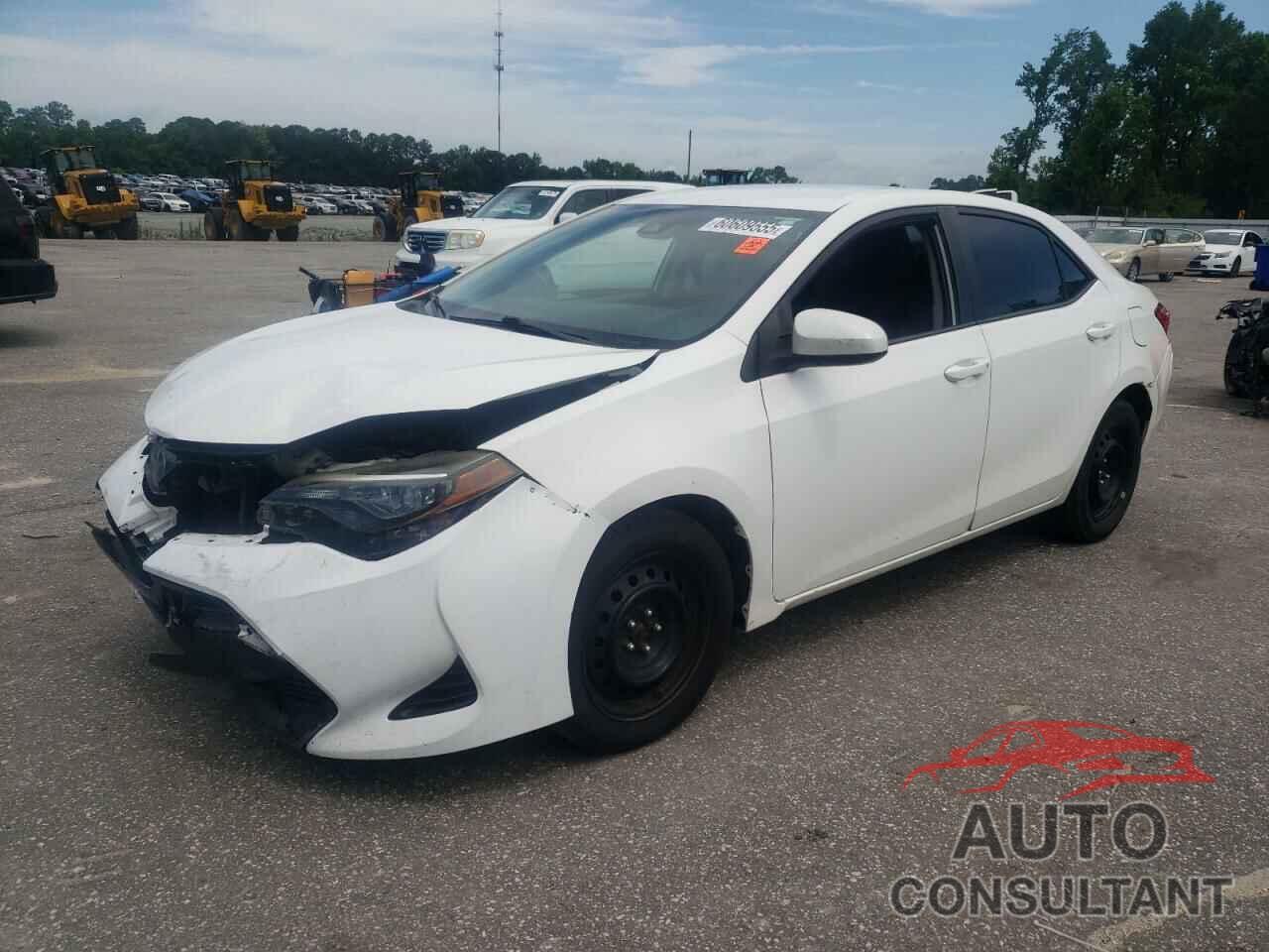 TOYOTA COROLLA 2018 - 5YFBURHE3JP810893