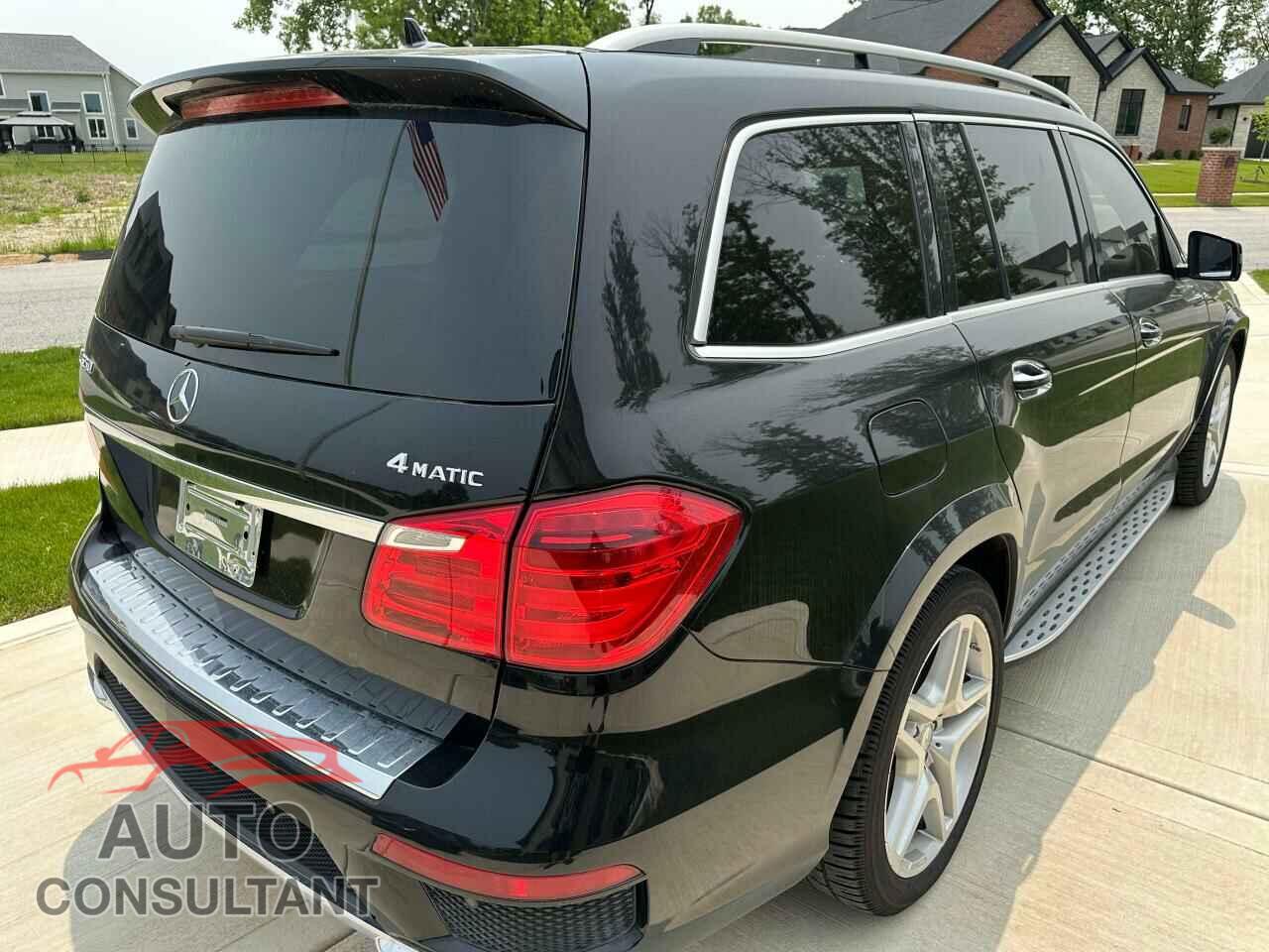 MERCEDES-BENZ GL-CLASS 2014 - 4JGDF7DEXEA301600