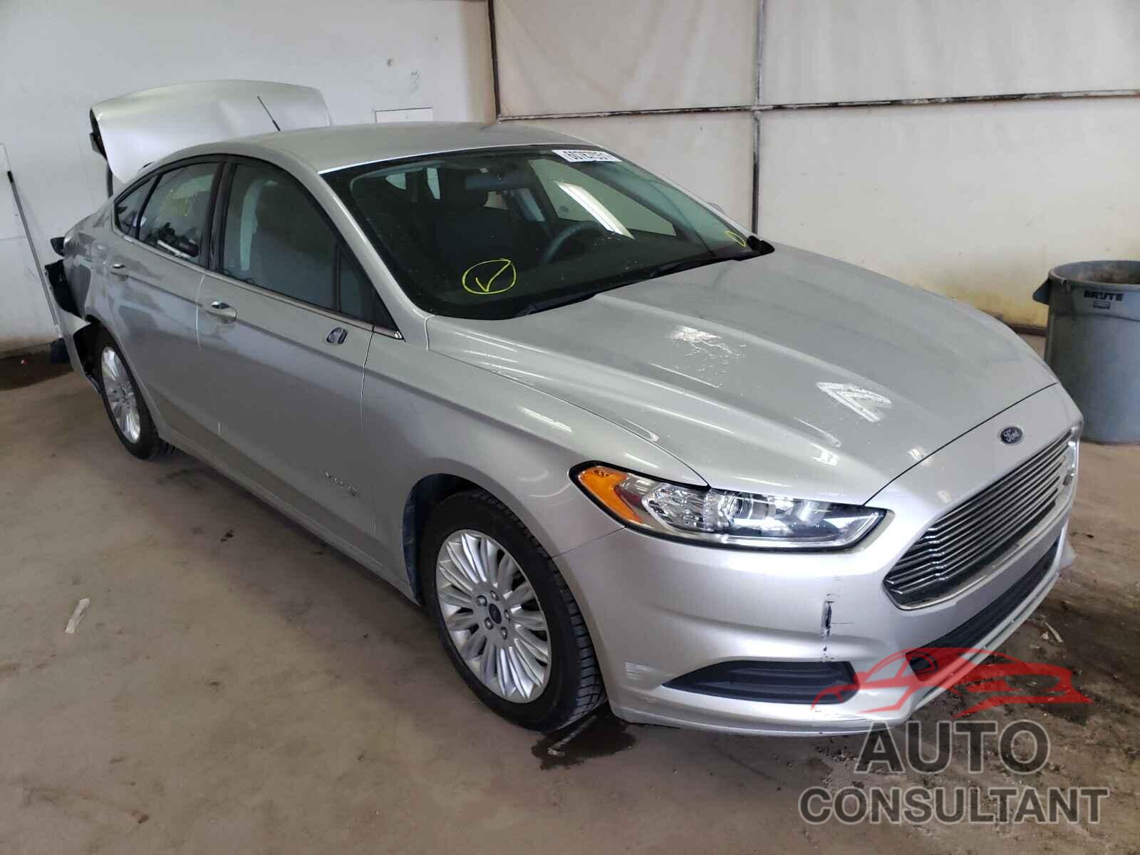 FORD FUSION 2016 - 3FA6P0LU4GR365320