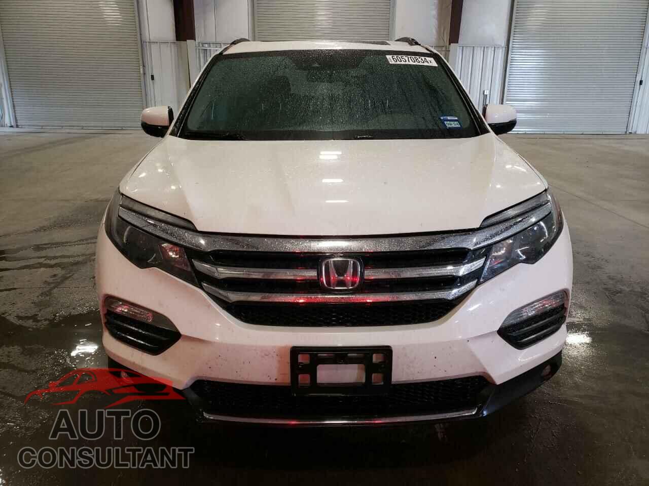 HONDA PILOT 2017 - 5FNYF6H05HB069384
