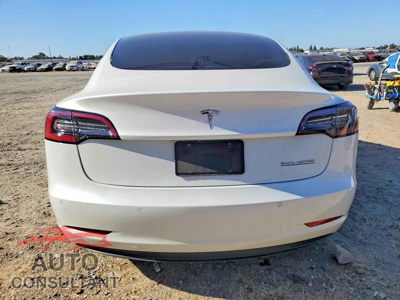 TESLA MODEL 3 2021 - 5YJ3E1EB4MF019432