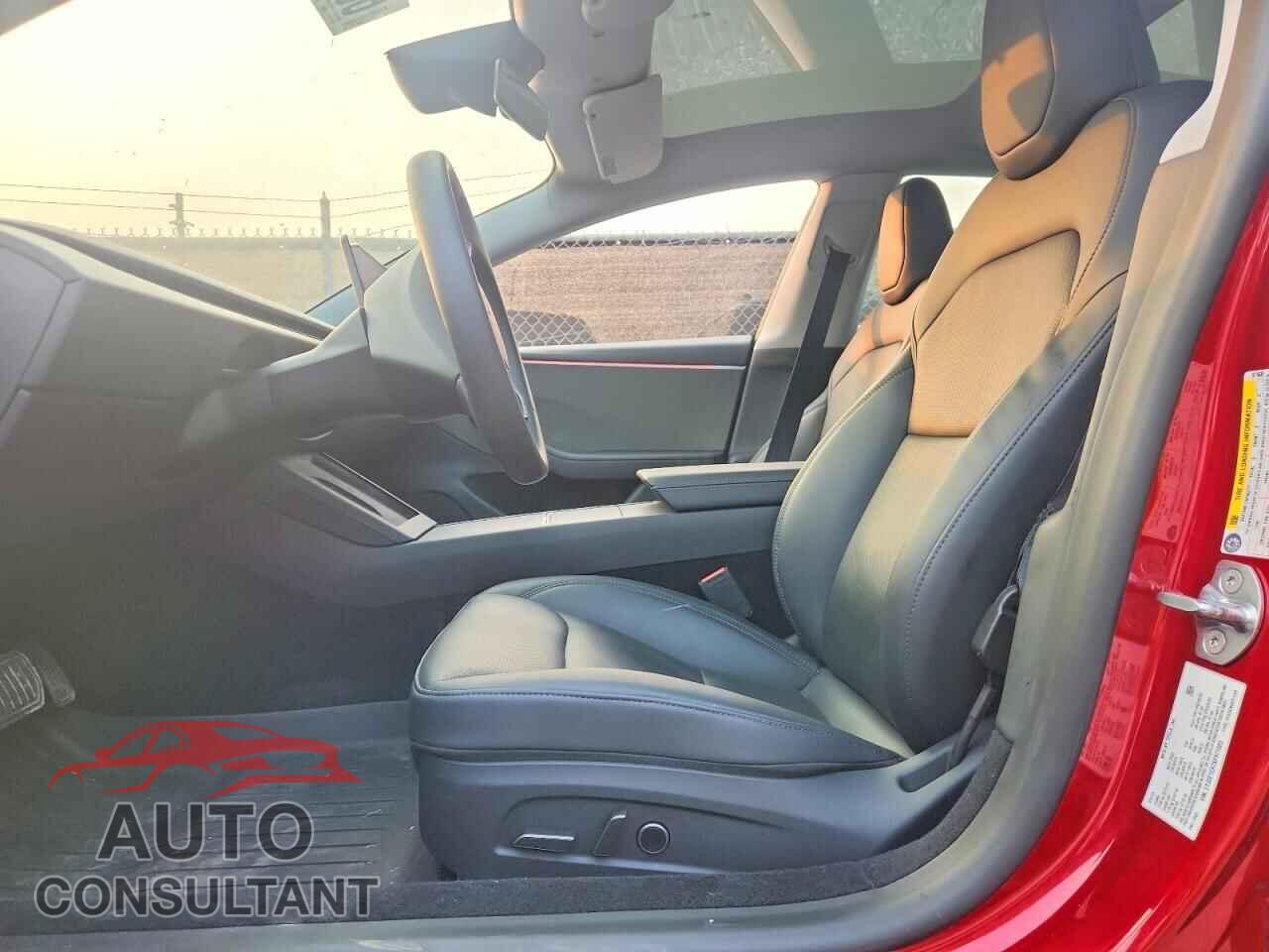 TESLA MODEL 3 2025 - 5YJ3E1EA7SF971605
