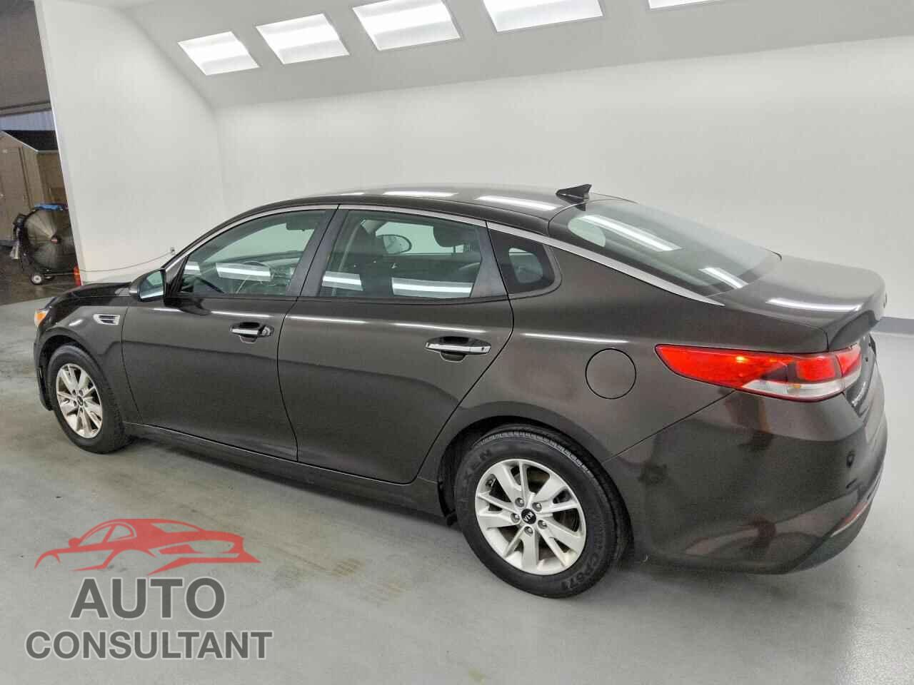 KIA OPTIMA 2018 - KNAGT4L32J5238985
