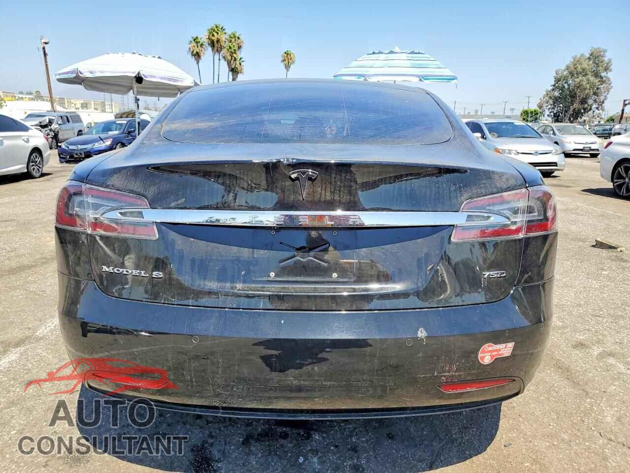 TESLA MODEL S 2018 - 5YJSA1E28JF239840