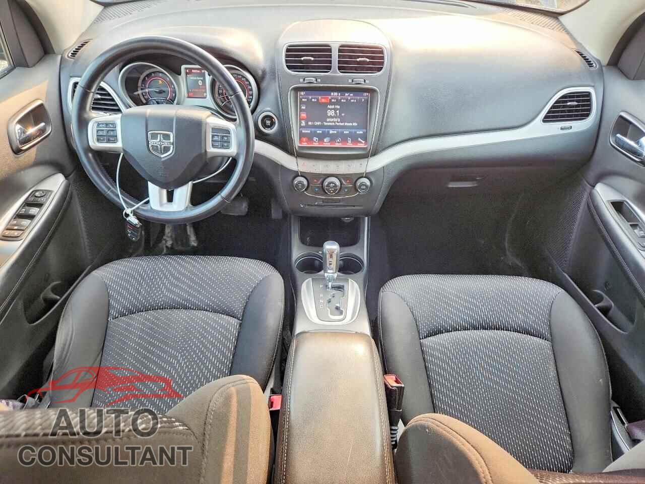 DODGE JOURNEY 2015 - 3C4PDCCB4FT713626