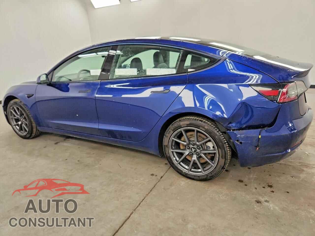 TESLA MODEL 3 2022 - 5YJ3E1EA5NF285728