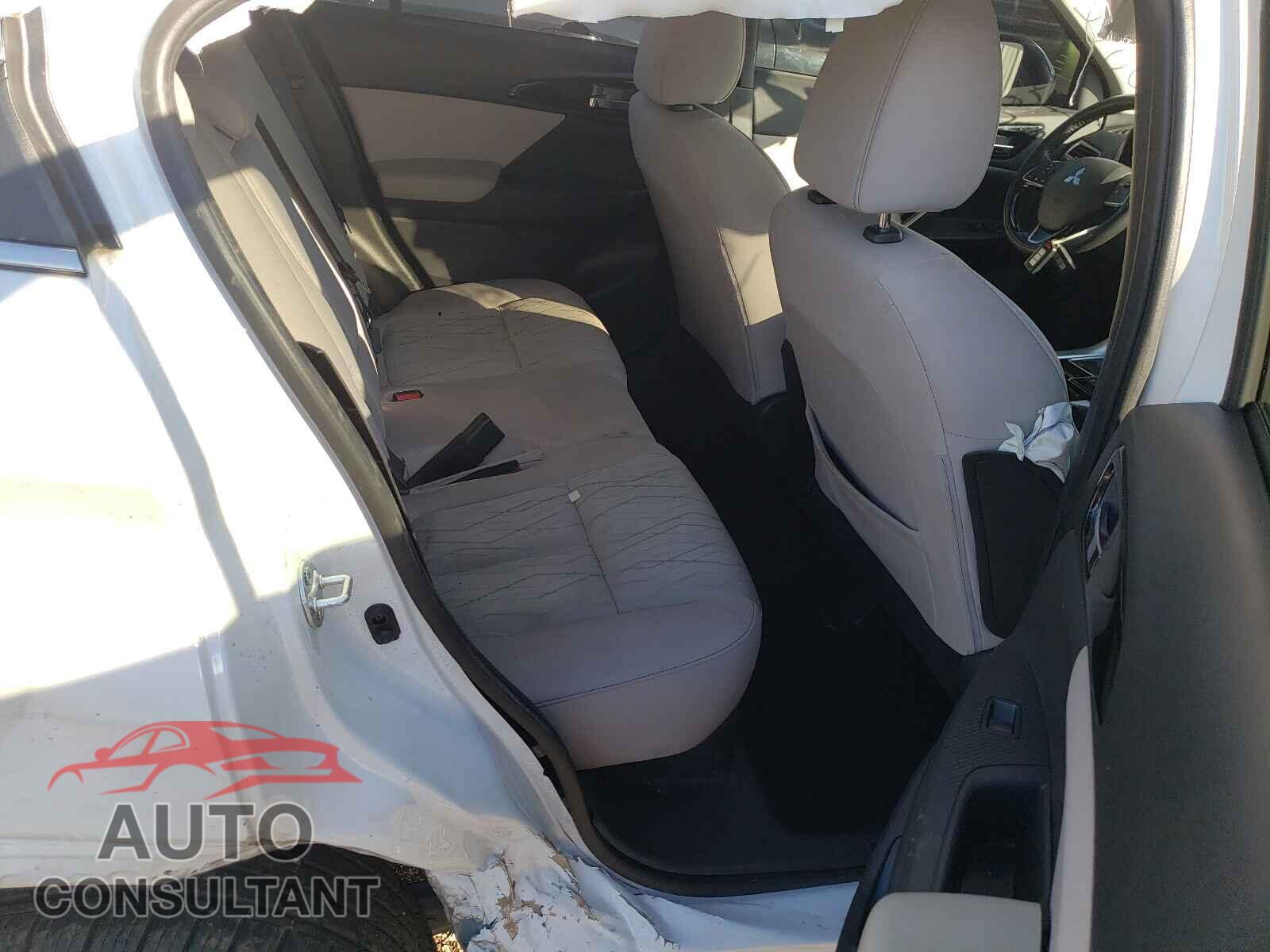 MITSUBISHI ECLIPSE 2019 - JA4AT5AA5KZ024271