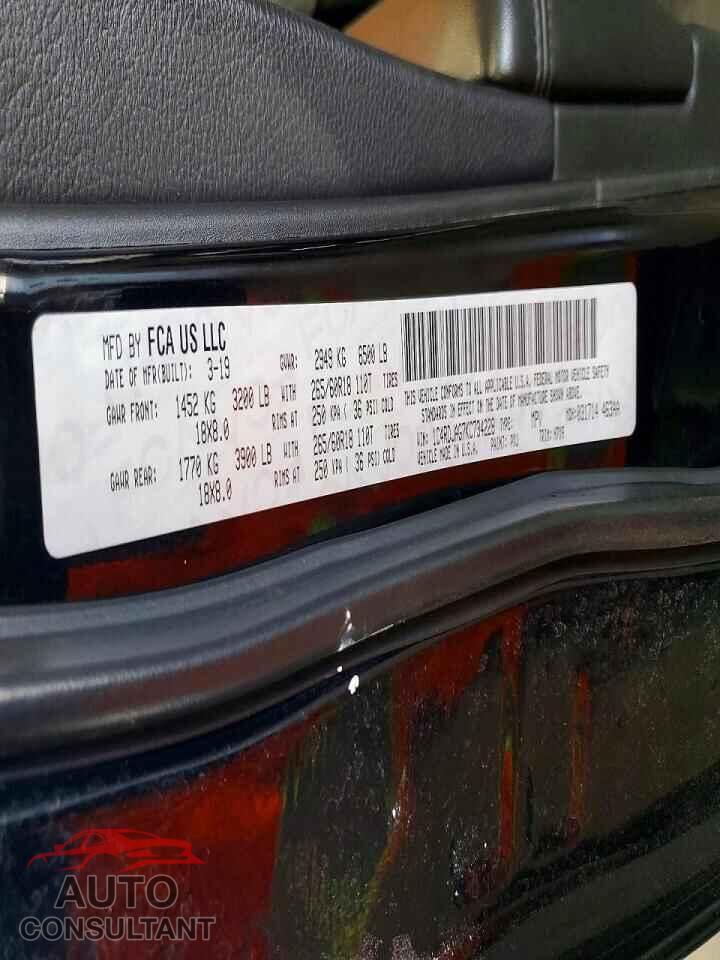 DODGE DURANGO 2019 - 1C4RDJAG7KC734228