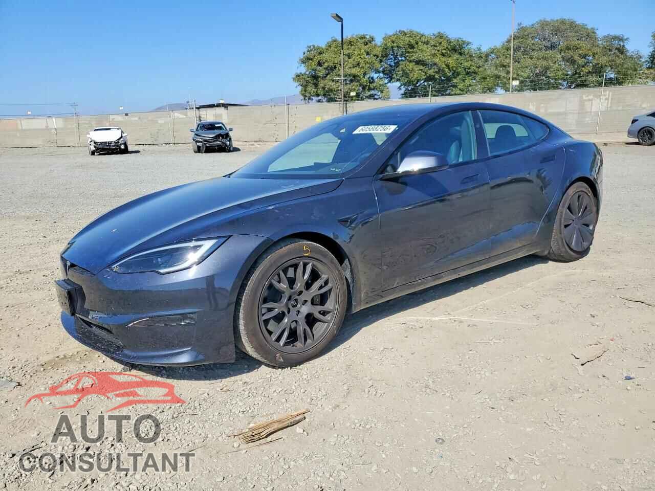 TESLA MODEL S 2023 - 5YJSA1E55PF529200