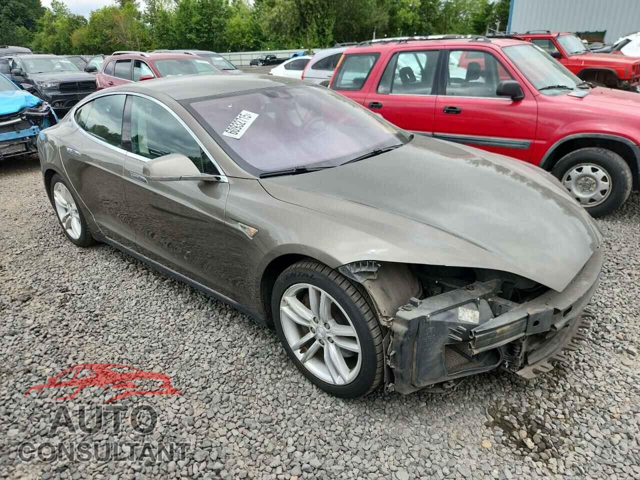 TESLA MODEL S 2015 - 5YJSA1S2XFF084770