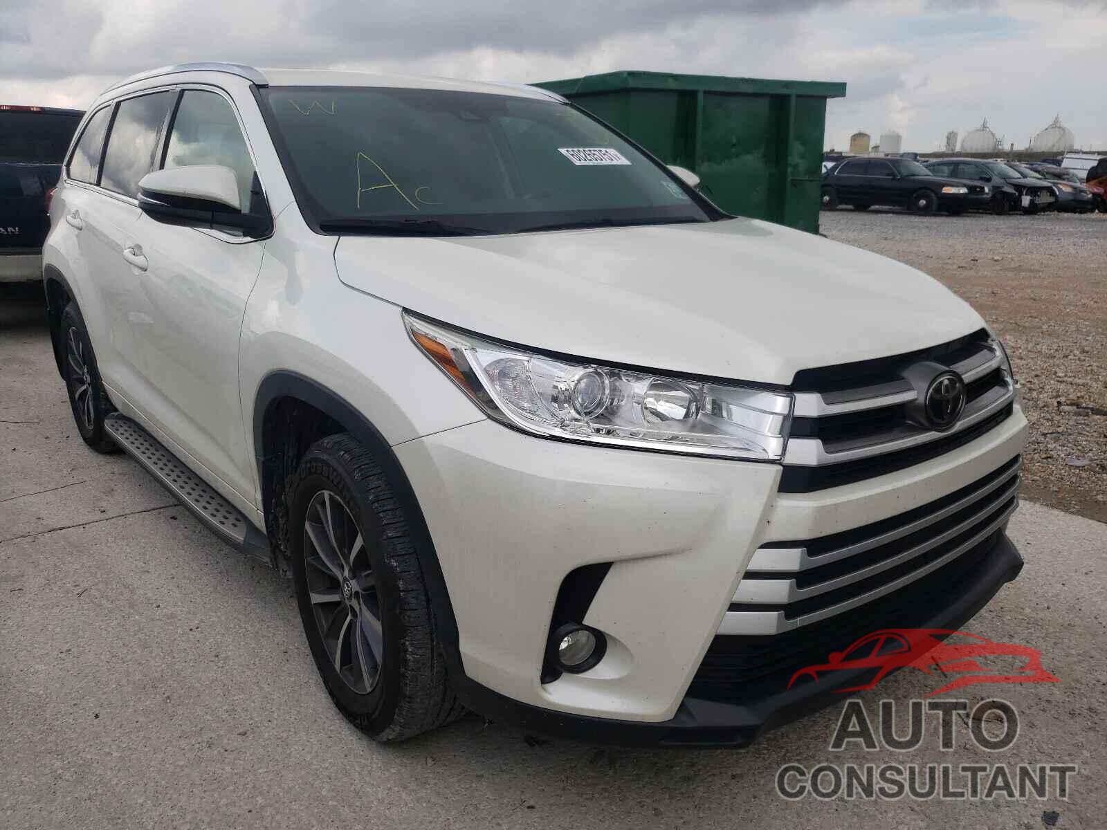 TOYOTA HIGHLANDER 2017 - 5TDKZRFH2HS519656