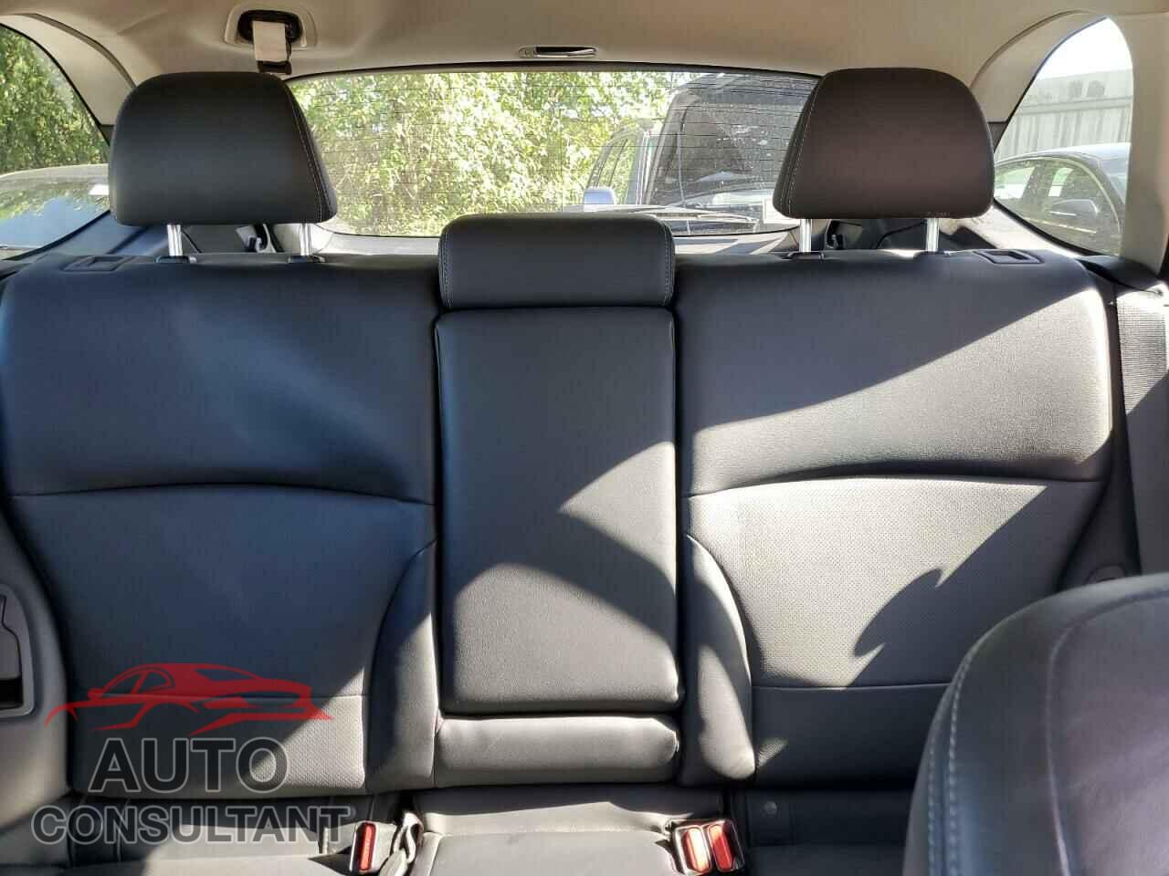 SUBARU OUTBACK 2017 - 4S4BSENC7H3341419