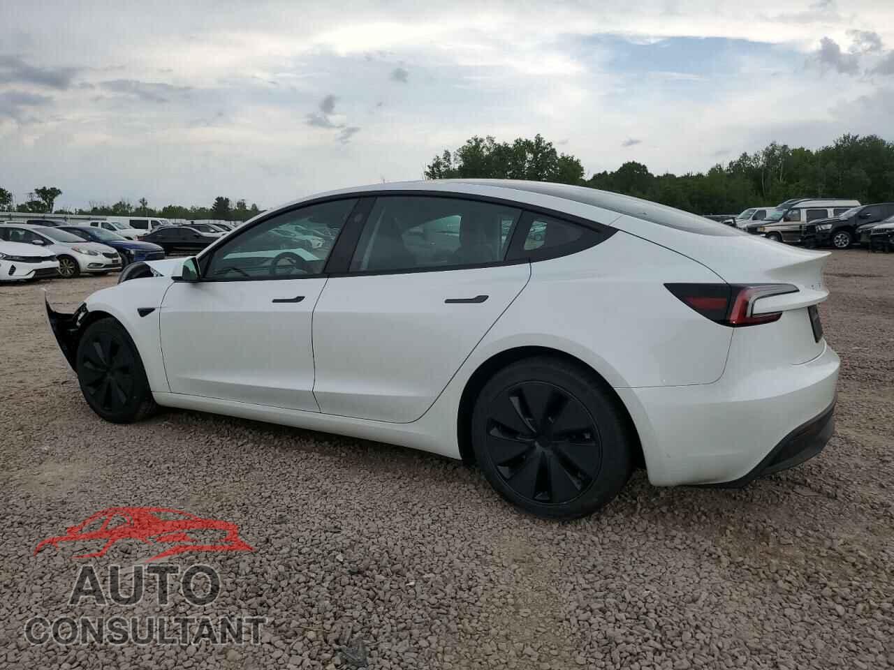 TESLA MODEL 3 2024 - 5YJ3E1EB4RF822412