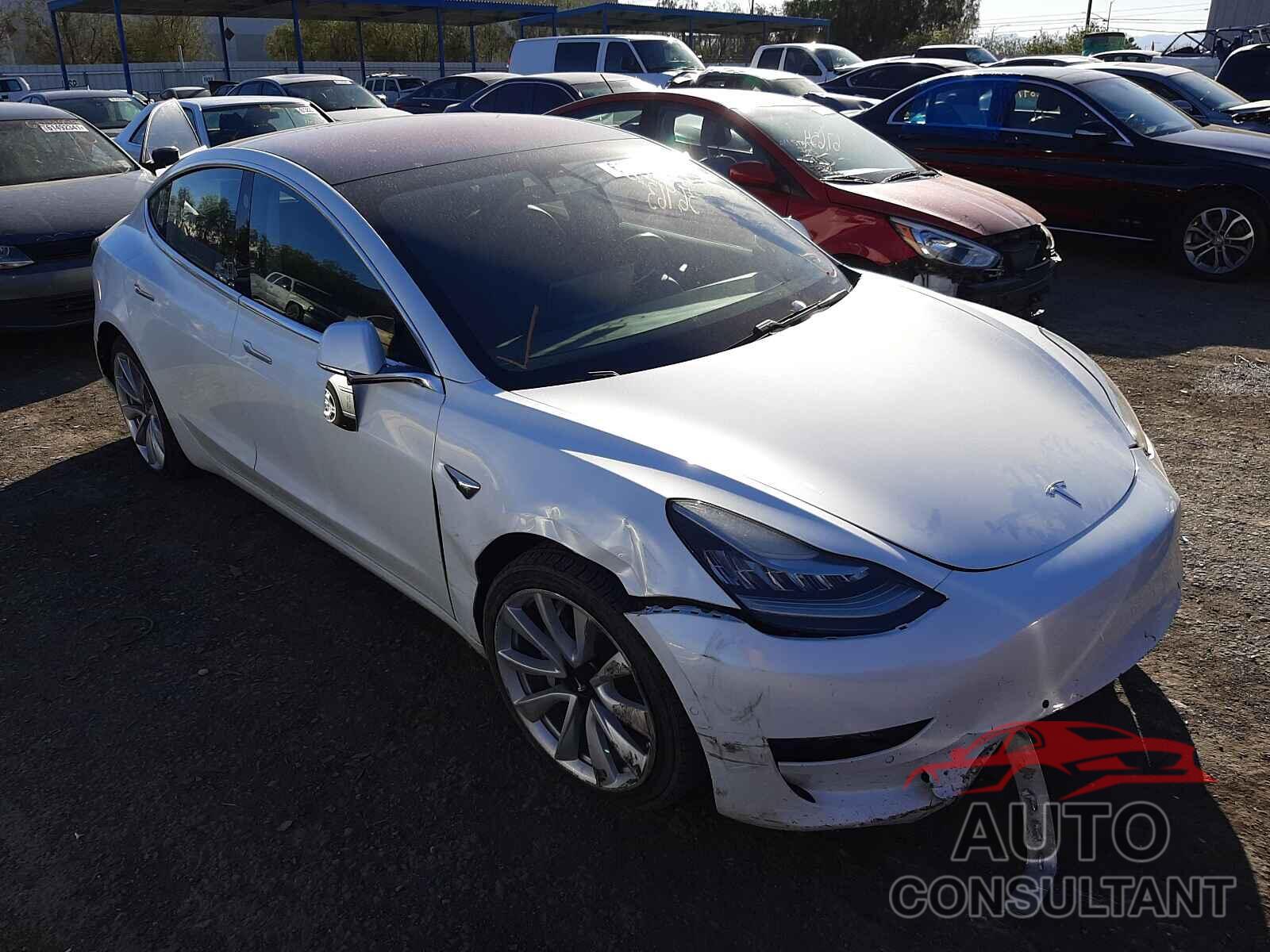 TESLA MODEL 3 2018 - 5YJ3E1EA8JF008209