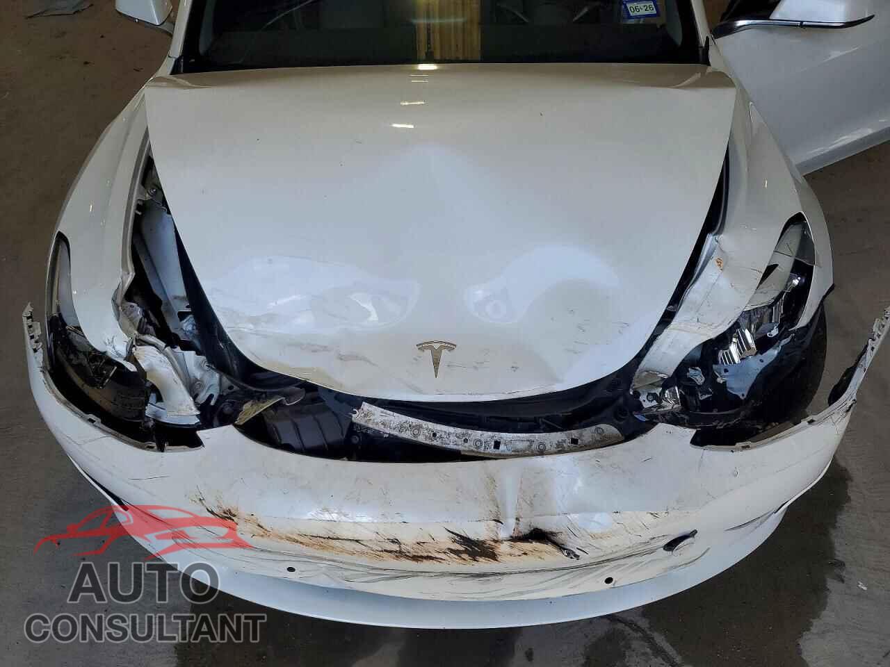 TESLA MODEL 3 2020 - 5YJ3E1EAXLF590915