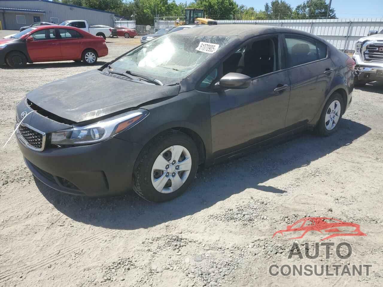 KIA FORTE 2018 - 3KPFK4A76JE201949