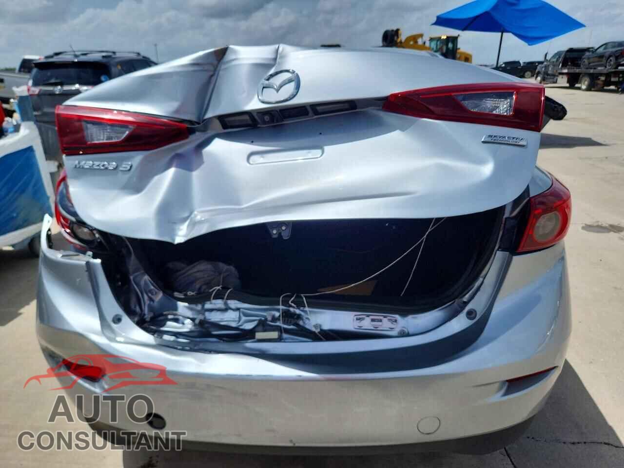 MAZDA 3 2017 - 3MZBN1V74HM113168