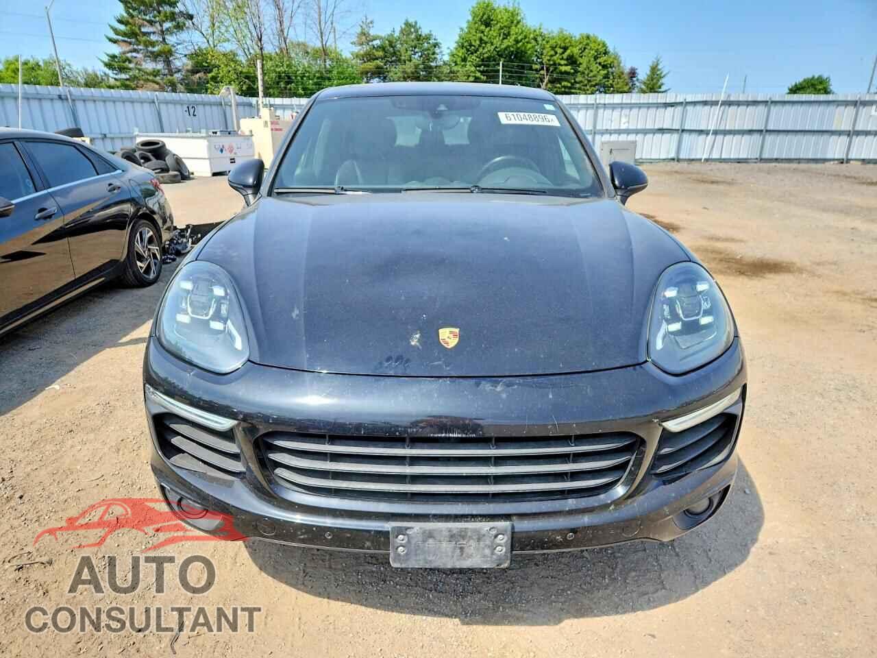PORSCHE CAYENNE 2017 - WP1AA2A27HKA88556