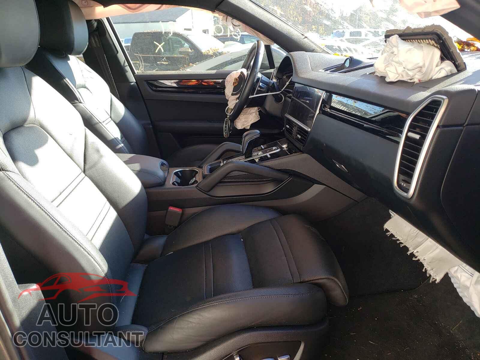 PORSCHE CAYENNE 2020 - WP1AA2AY5LDA01643