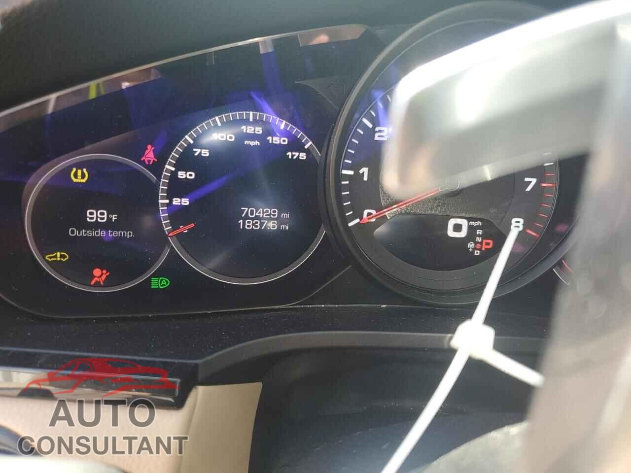 PORSCHE CAYENNE 2019 - WP1AA2AY6KDA11662