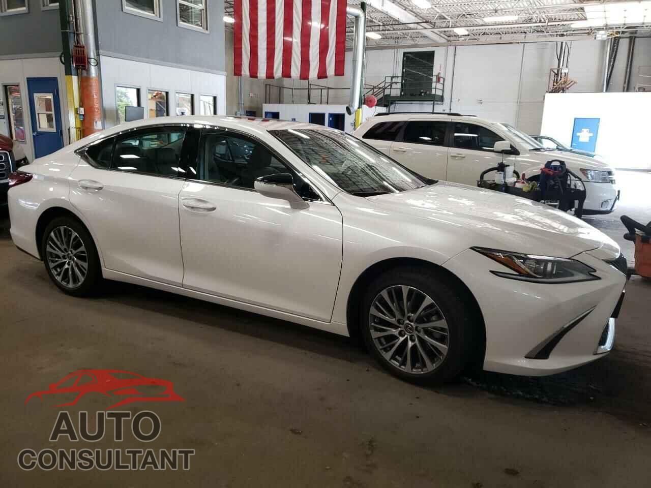 LEXUS ES350 2020 - 58ADZ1B16LU068582