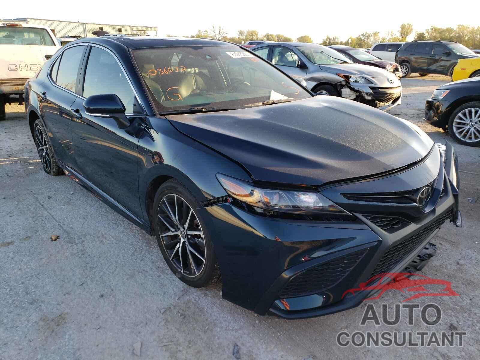 TOYOTA CAMRY 2021 - 4T1T11BK3MU036032