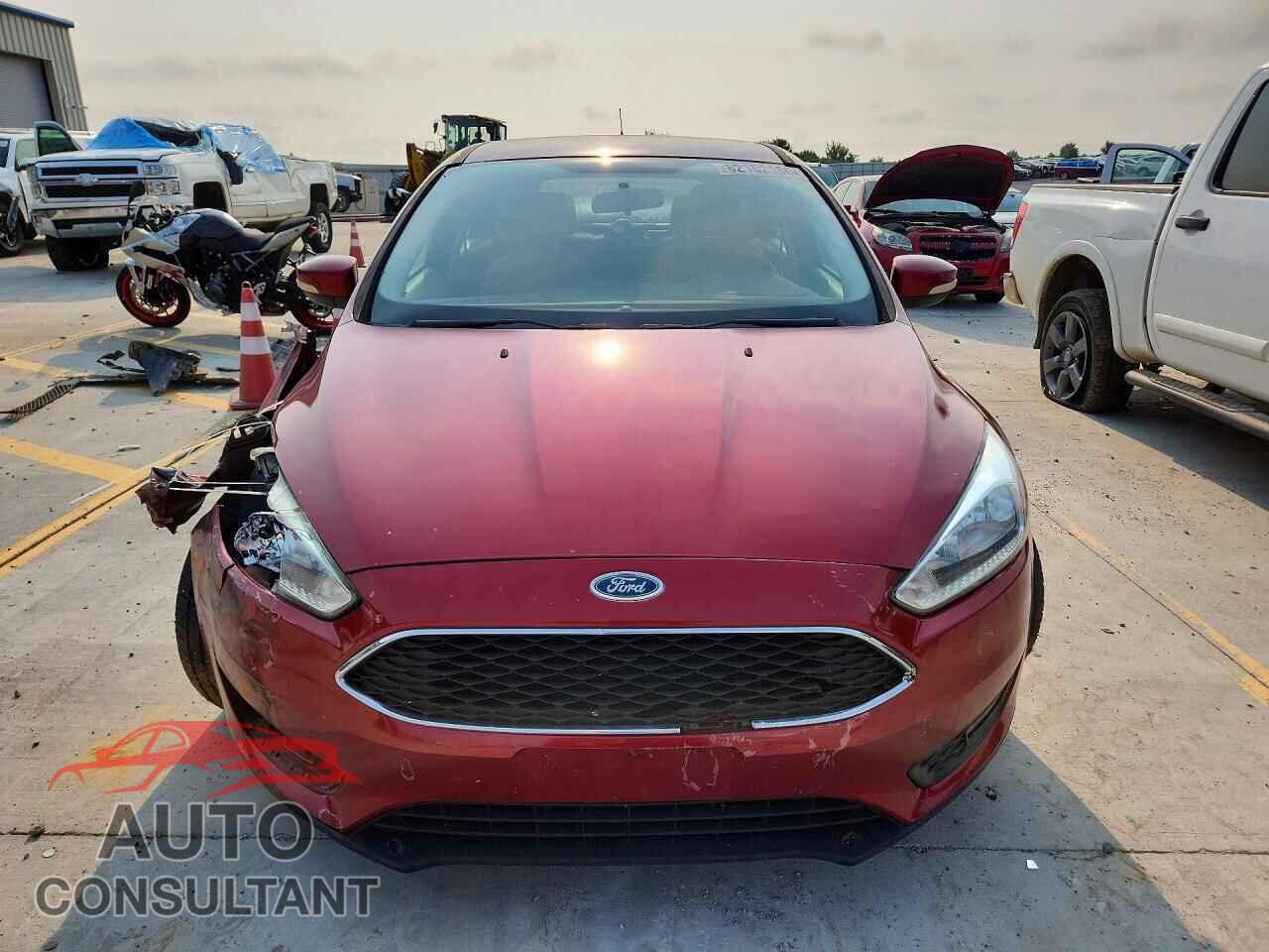 FORD FOCUS 2015 - 1FADP3K2XFL305130