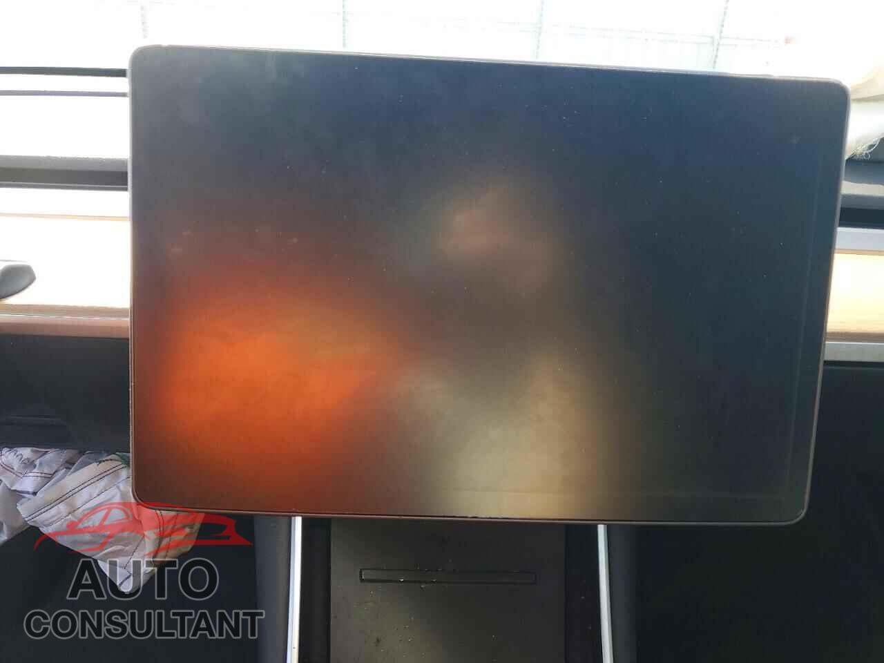 TESLA MODEL 3 2018 - 5YJ3E1EA0JF014182
