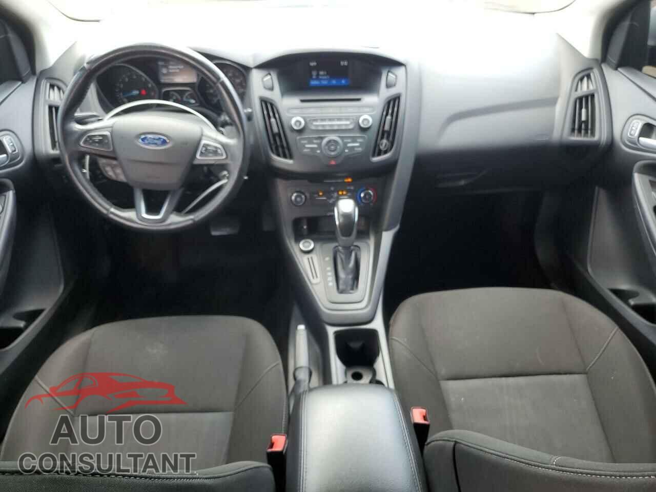 FORD FOCUS 2015 - 1FADP3F23FL274524