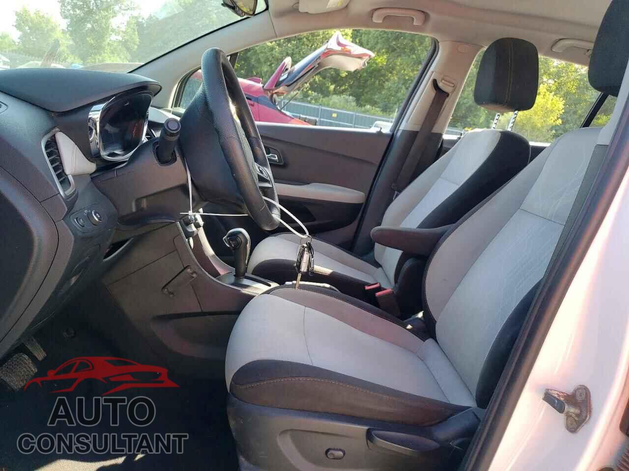 CHEVROLET TRAX 2017 - 3GNCJPSB3HL145296