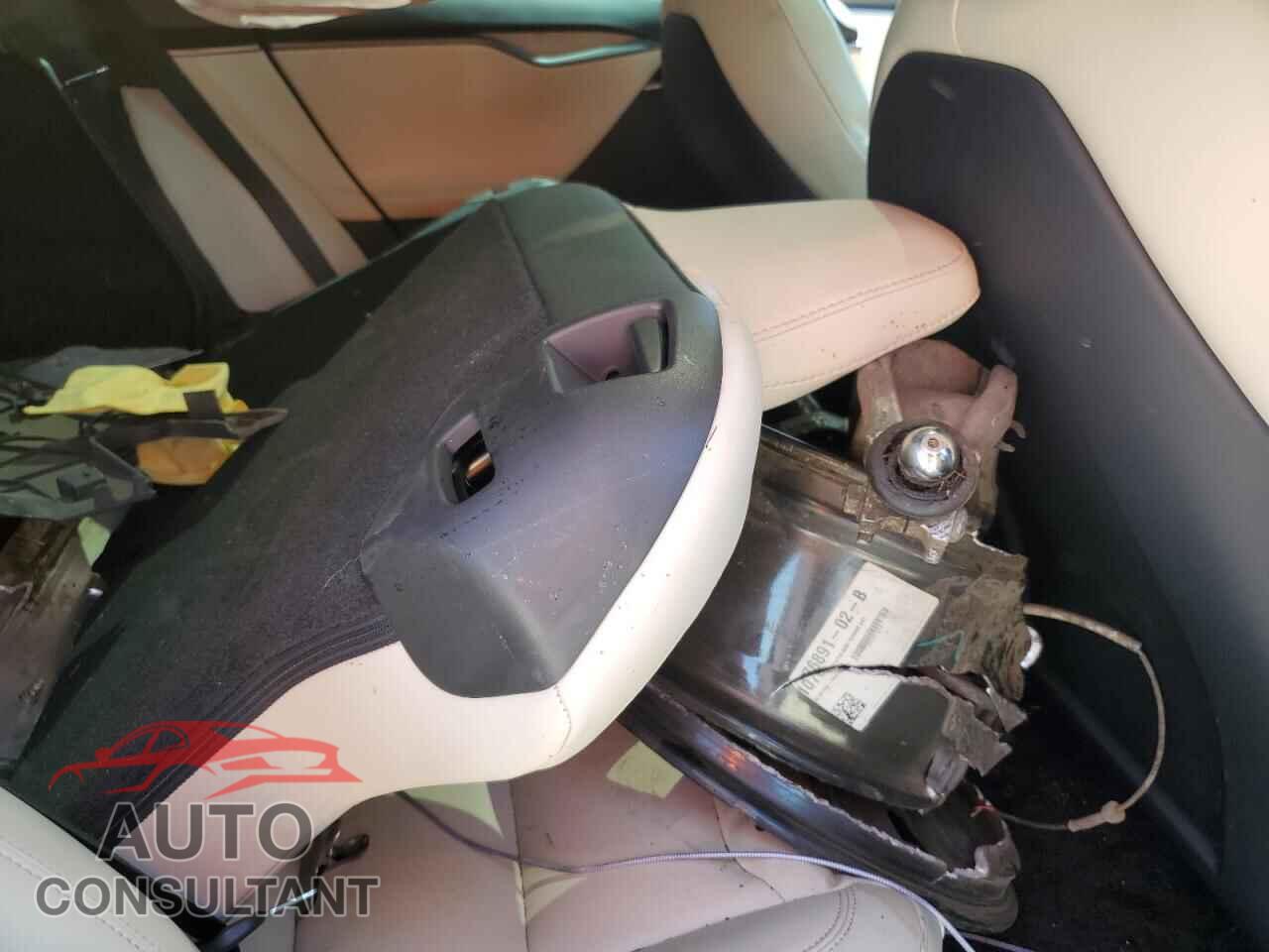 TESLA MODEL S 2020 - 5YJSA1E20LF416206