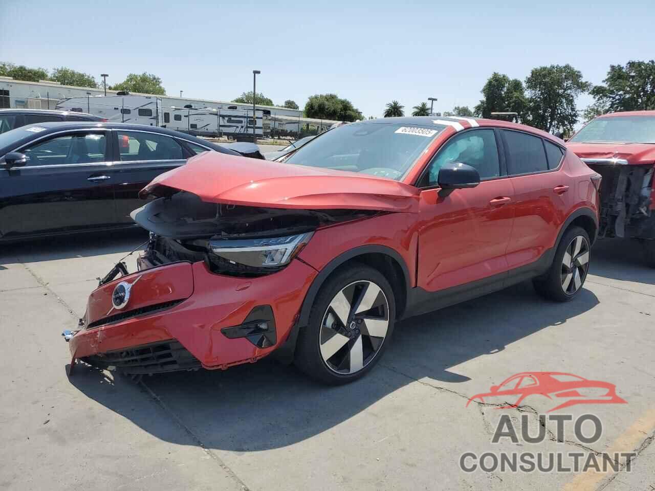 VOLVO C40 RECHAR 2023 - YV4ED3GL8P2053746
