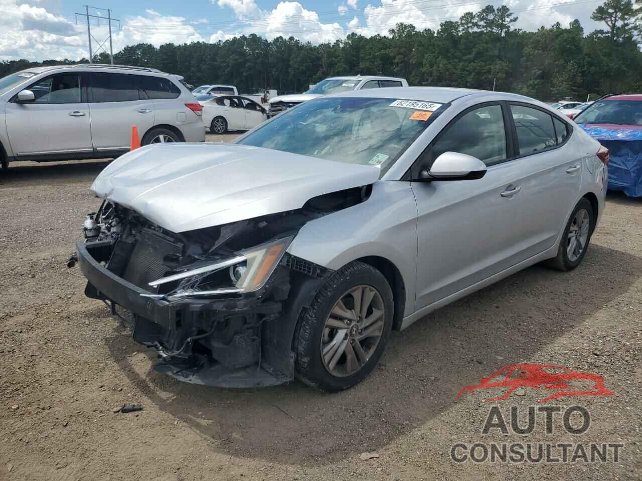 HYUNDAI ELANTRA 2019 - KMHD84LF3KU817634