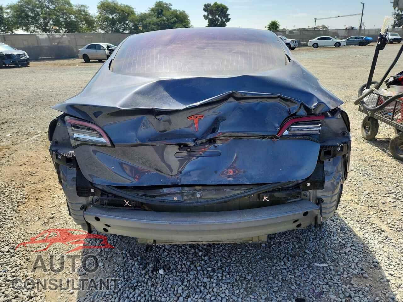 TESLA MODEL 3 2018 - 5YJ3E1EA0JF041883