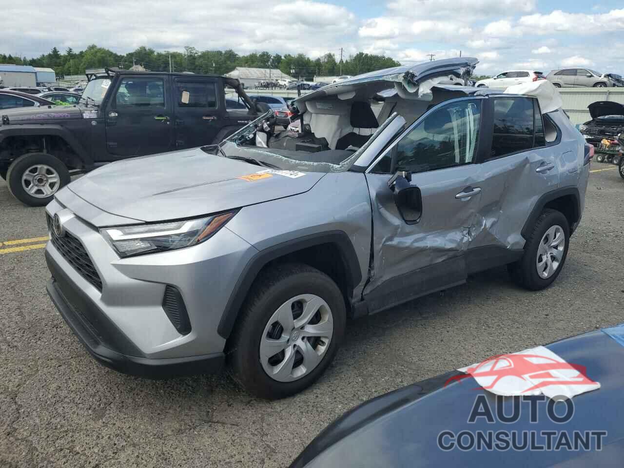 TOYOTA RAV4 2024 - 2T3F1RFV8RC402616