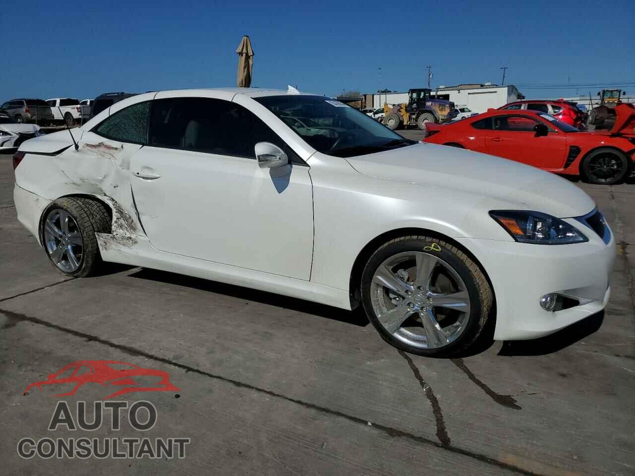 LEXUS IS 2012 - JTHFF2C23C2525238