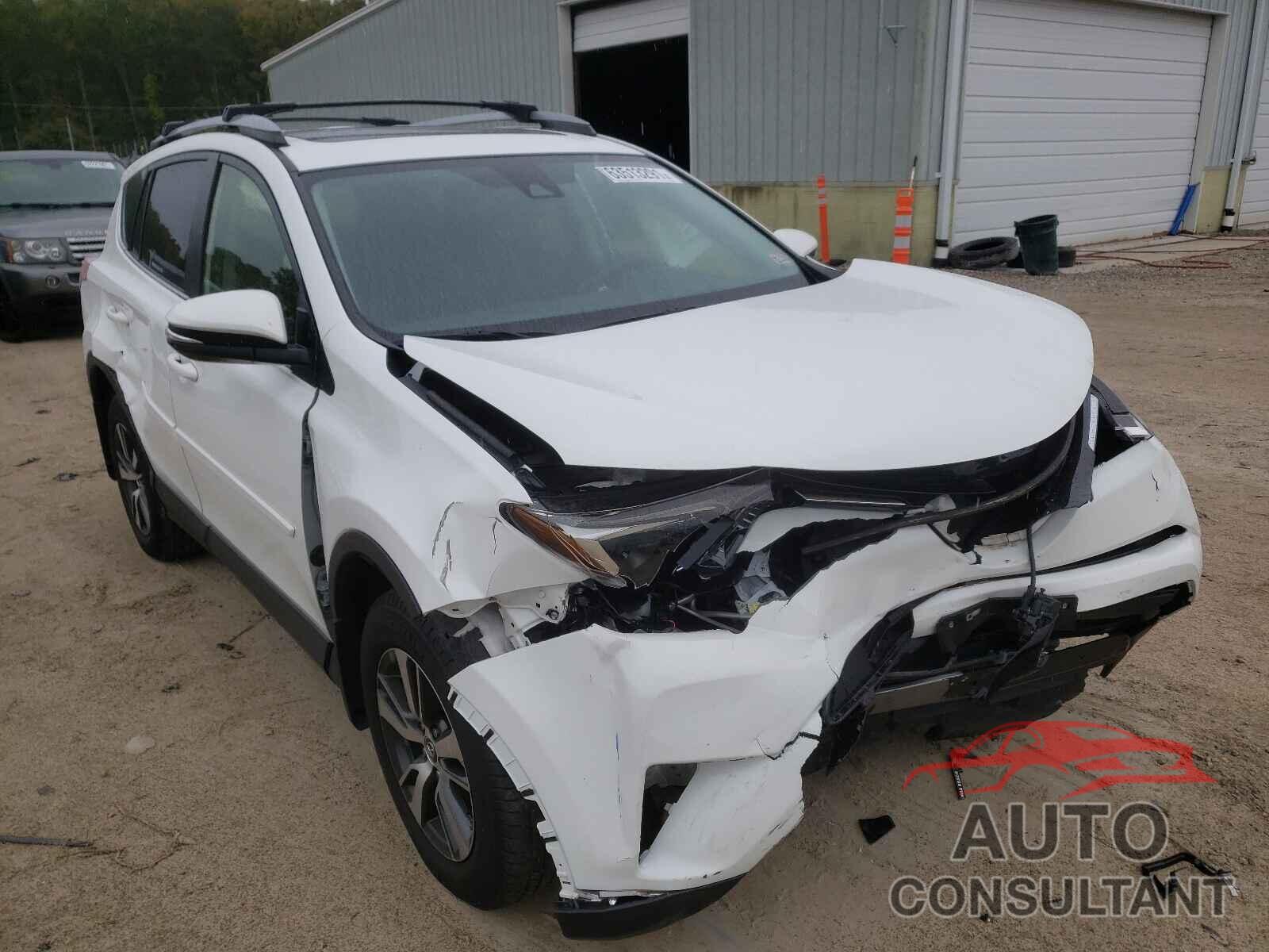 TOYOTA RAV4 2018 - JTMRFREV4JJ746946