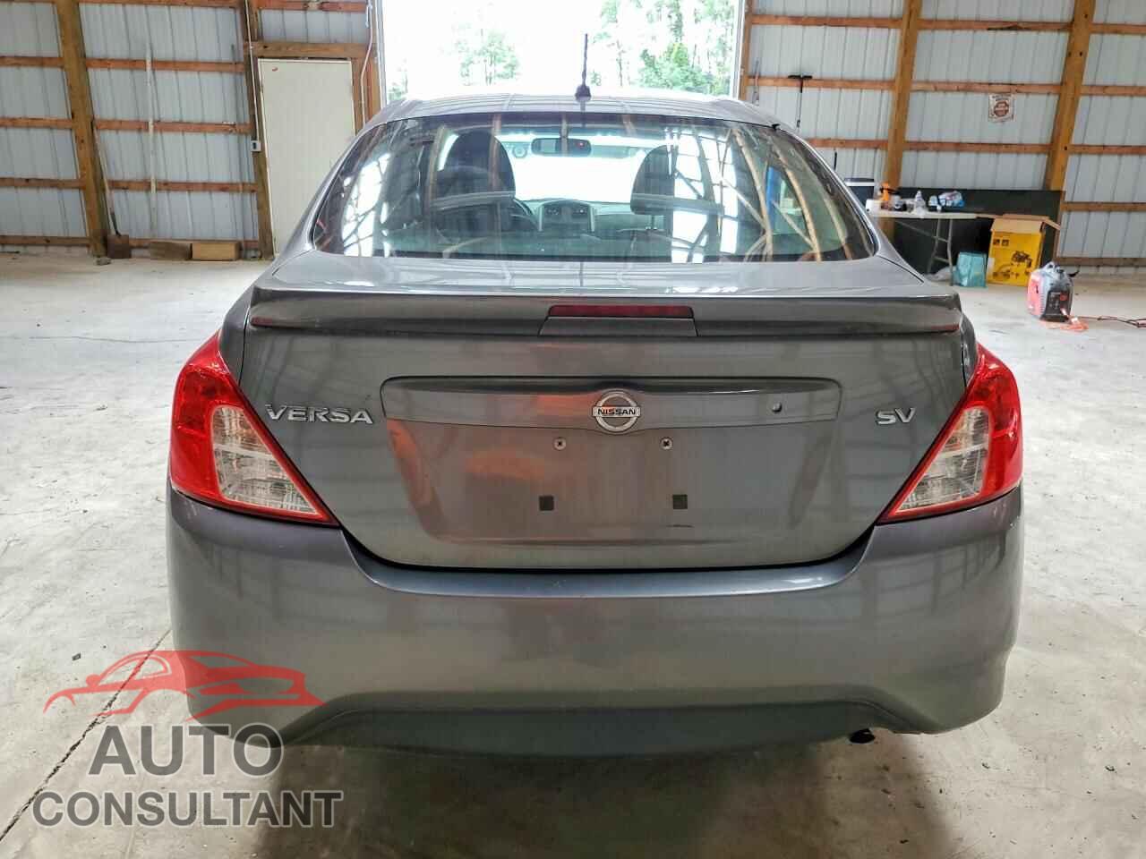 NISSAN VERSA 2017 - 3N1CN7AP2HL810850