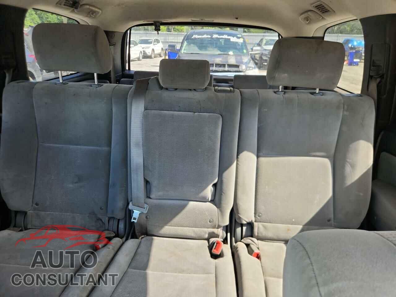 TOYOTA SEQUOIA 2011 - 5TDZY5G14BS031747